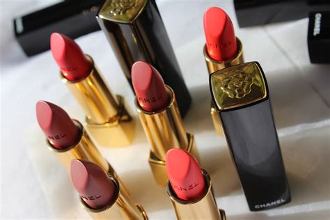 Unboxing : Rouge Allure Velvet Le Lion de Chanel 